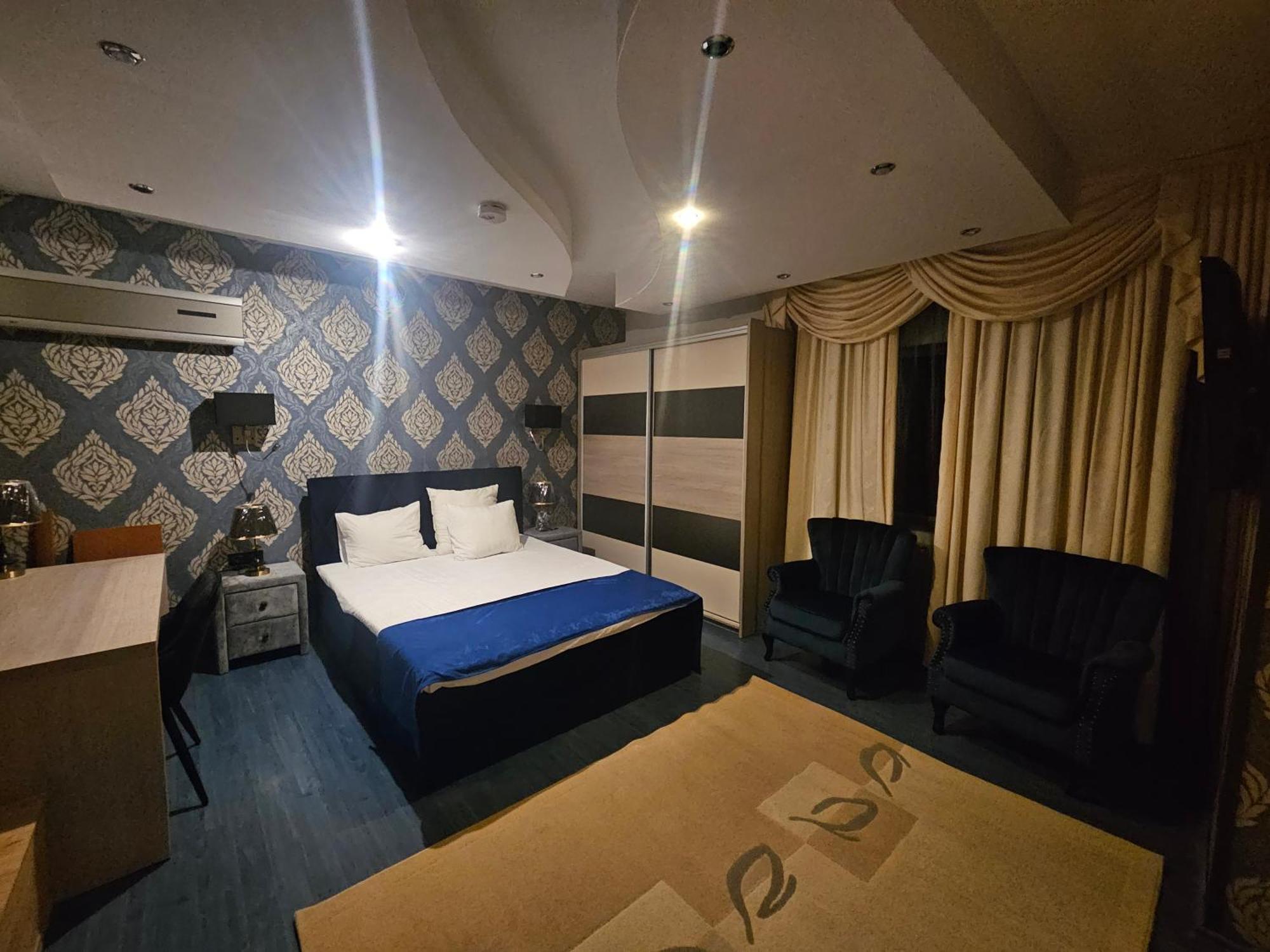 Simple Villa Rooms National Arena Self Check In Bukarest Exteriör bild