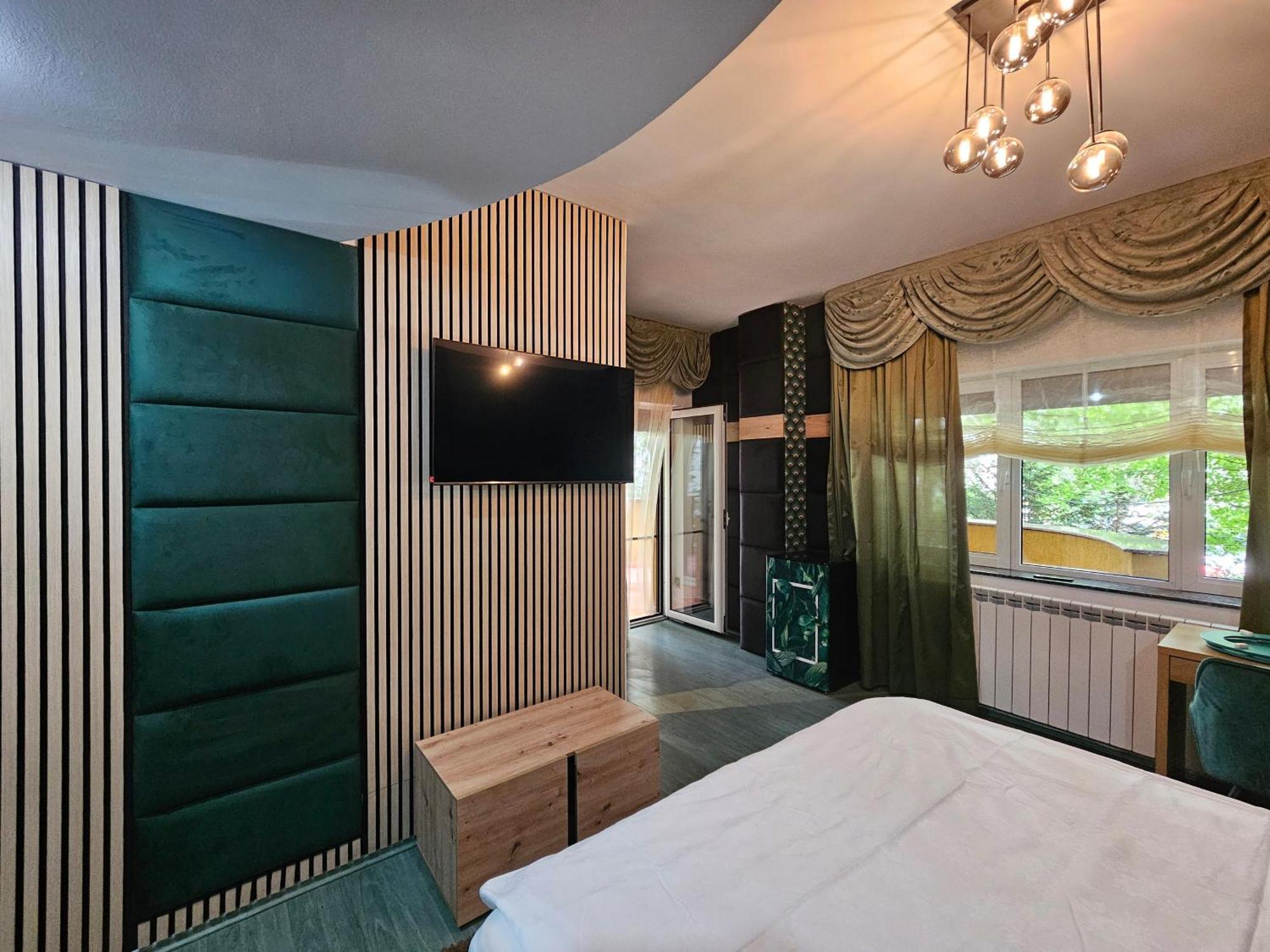 Simple Villa Rooms National Arena Self Check In Bukarest Exteriör bild