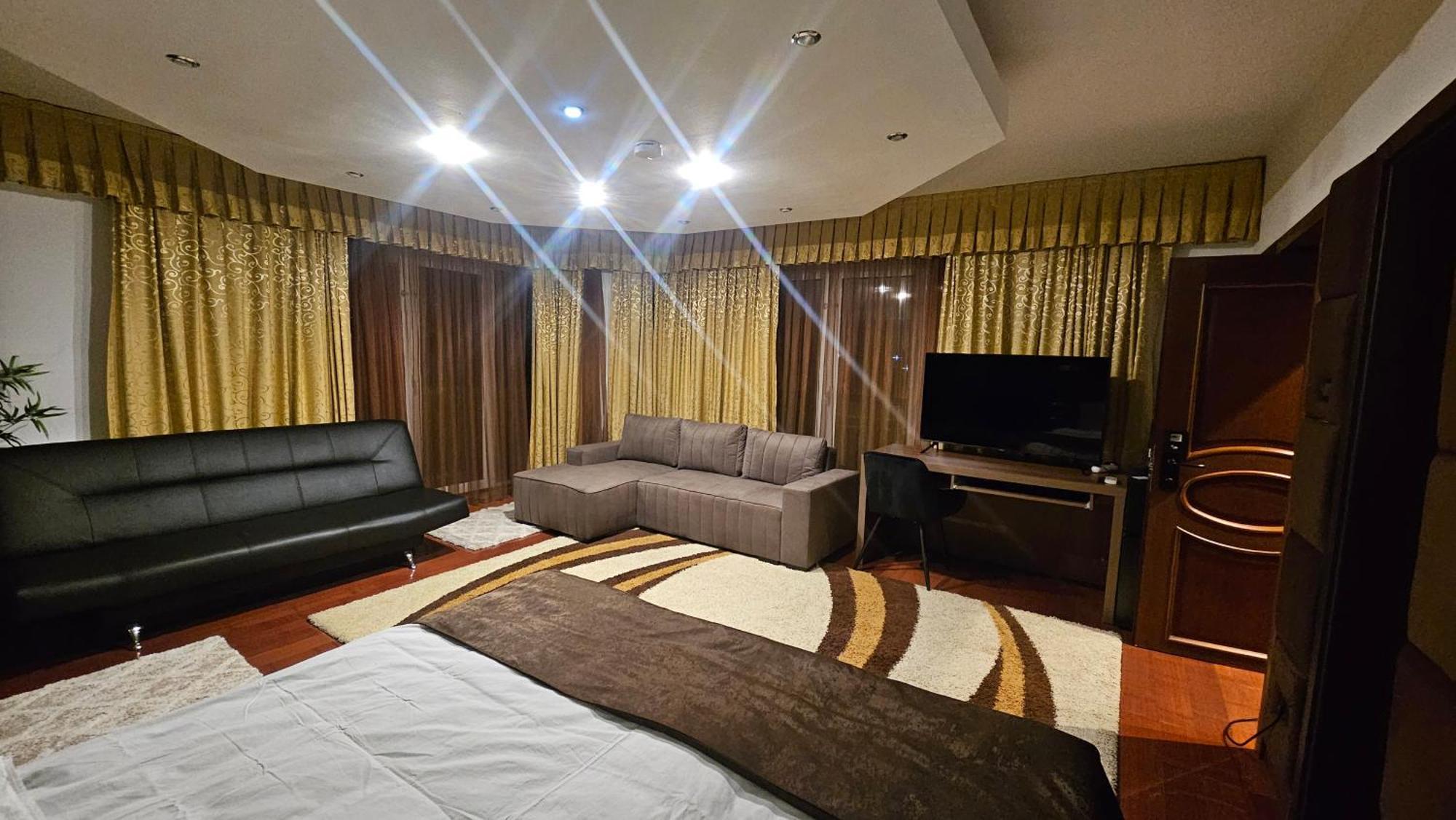 Simple Villa Rooms National Arena Self Check In Bukarest Exteriör bild